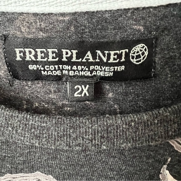 Free Planet Tropical Floral Hawaiian T-Shirt Front Pocket Crew Neck Vacation 2X - Picture 5 of 7